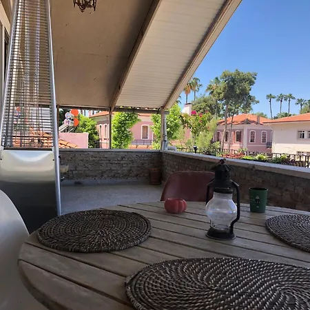 Apartment Kaleici Muethis Tasarim Harika Ev Antalya
